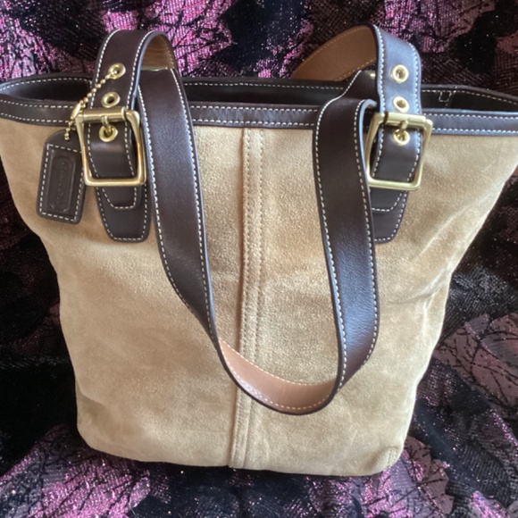 Vintage Coach Hampton Tan Suede Leather Handbag - Picture 2 of 11